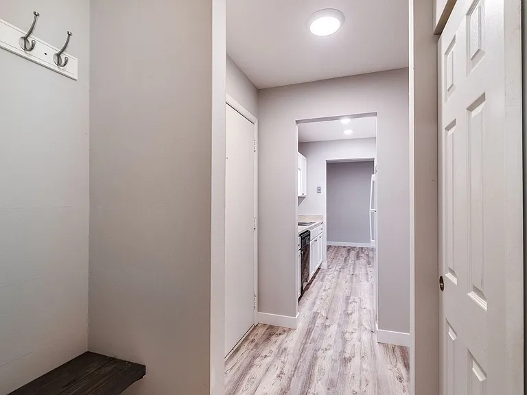Ashford Residence — Photo 13