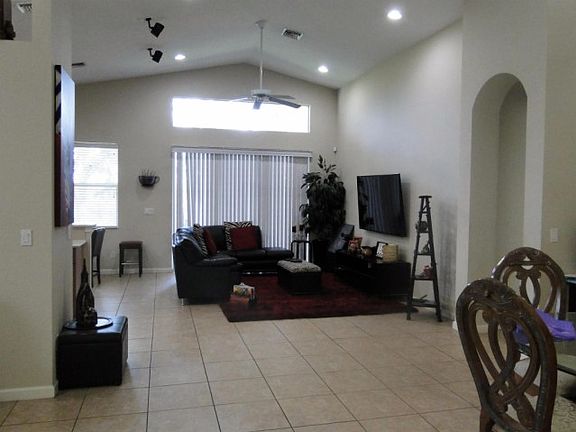 3rd image of 2194 SW Newport Isles Blvd