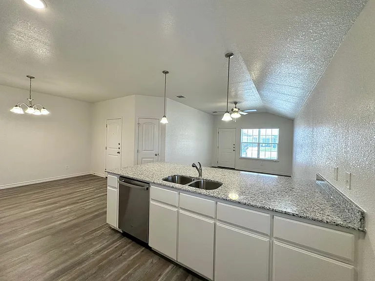 306B Dolphin Dr — Photo 9