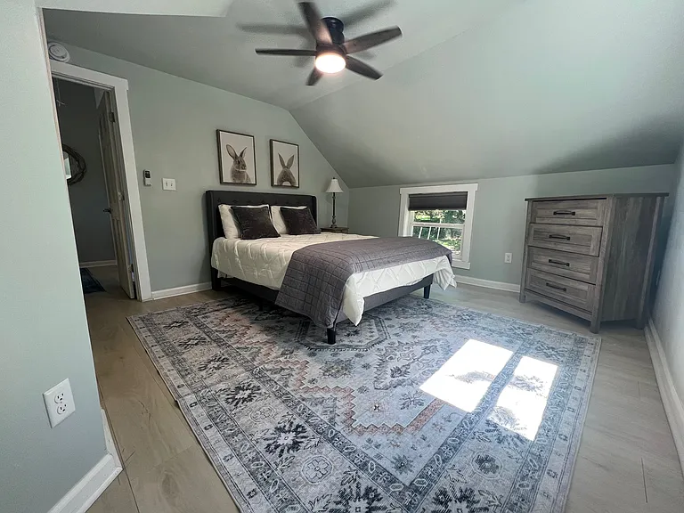 101 Moberly Ave #UP — Photo 8