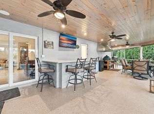 3590 Lakeview Drive, Delray Beach, FL 33445