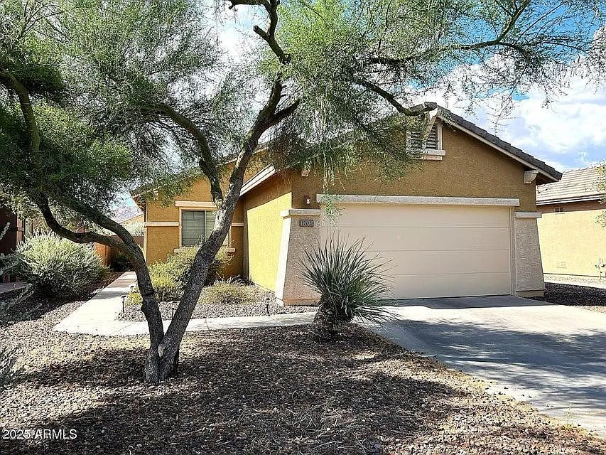 Building Photo - 1702 W Owens Way
