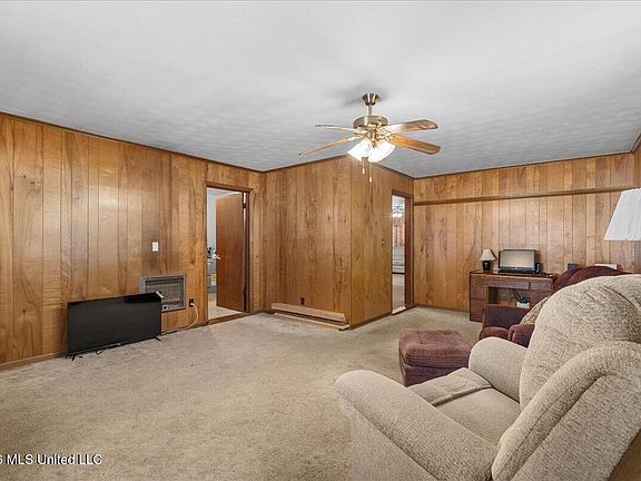 4th image of 6828 Mill St