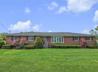 1004 Maple St, Pottsville, PA 17901