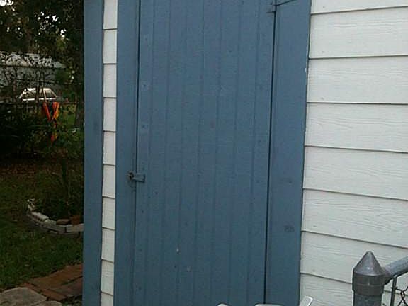 Storage and work room