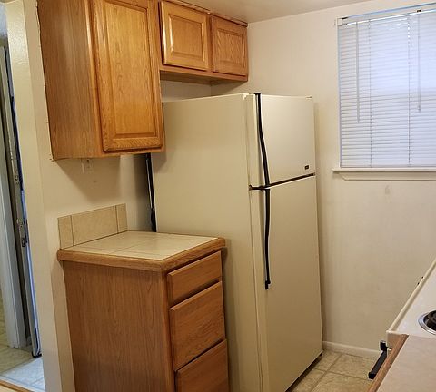2nd image of 1022 Fabulous Dr APT C