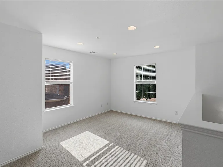 5924 Lost Valley Dr — Photo 20