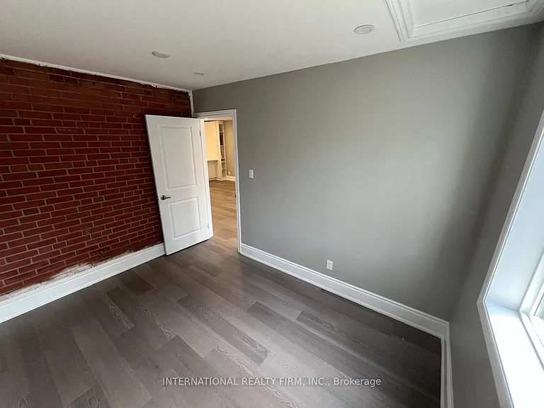73 Murray Dr #101 — Photo 6