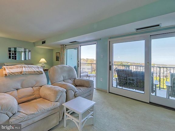 5th image of 527 N Boardwalk #406