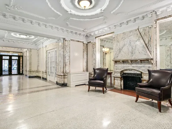 324 West 83rd Street image 13 of 14