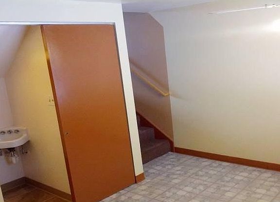 3rd image of 815 E Holm Dr APT 3