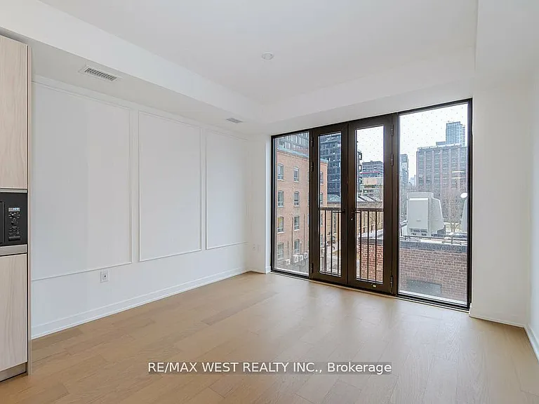 123 Portland St #403 — Photo 15