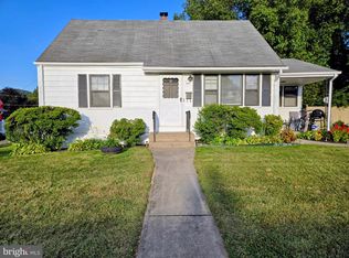 547 Rentzheimer Dr, Hellertown, PA 18055