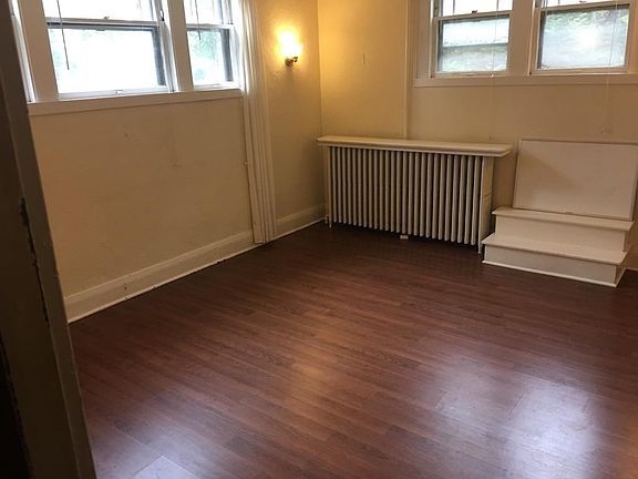 5th image of 3455 Blaisdell Ave #14