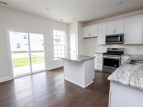5th image of 6137 Bowline Ln