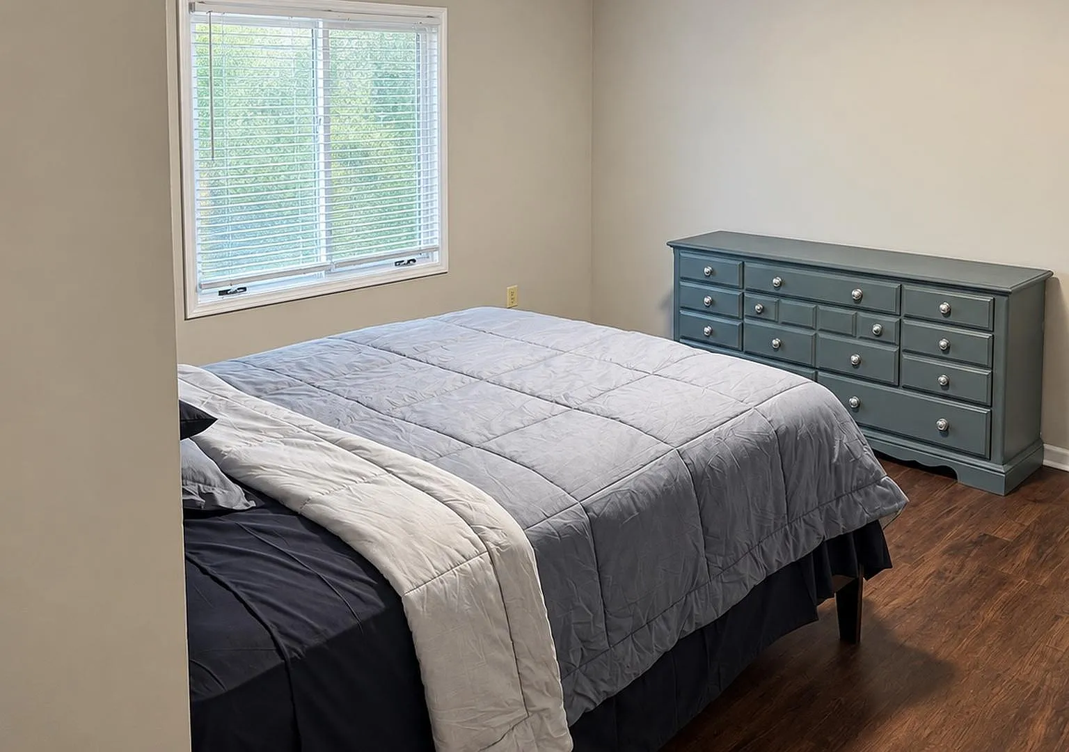 4 bed, 2.0 bath, 1736 sqft, $910 — Photo 3