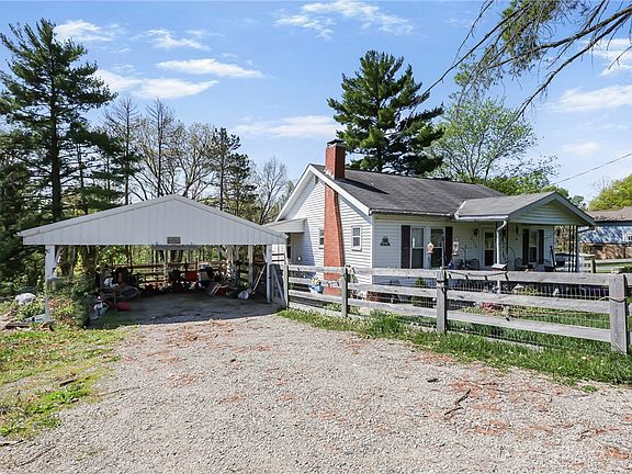 4th image of 2390 Ridge Rd