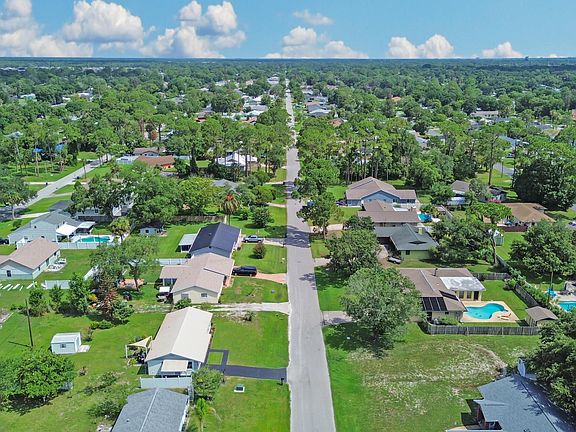 4th image of 2820 Sabal Palm Dr