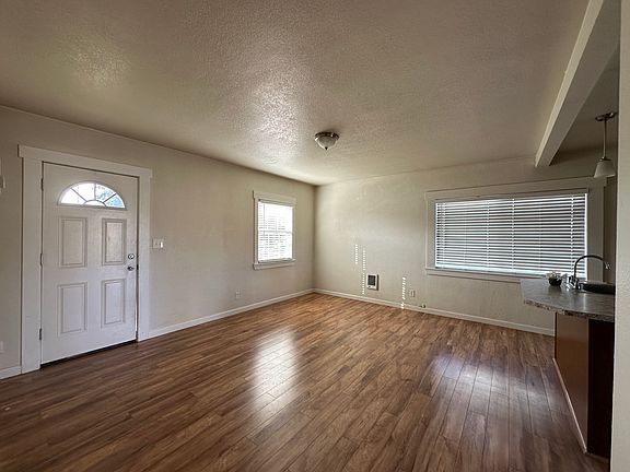 5th image of 3006 E 25th St