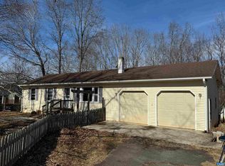 112 Pines Ln, Shipman, VA 22971