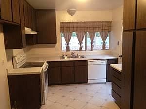 2nd image of 8559 Cordial Rd