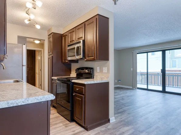 89th Building, 2015 NE 89th St Unit 206, Seattle, WA 98115