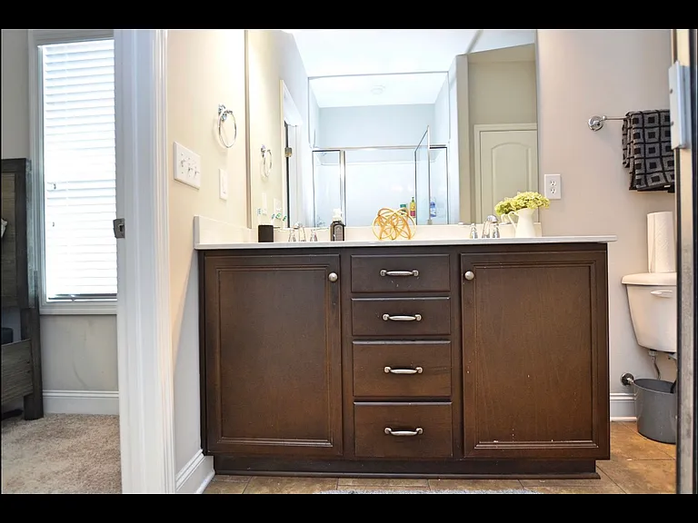 605 Summerdawn Pl — Photo 4