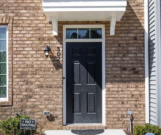 3rd image of 302 Sag Harbor Pl #F