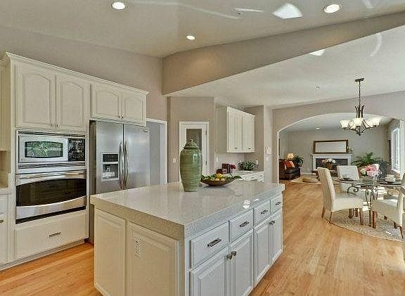 4th image of 21141 Grenola Dr
