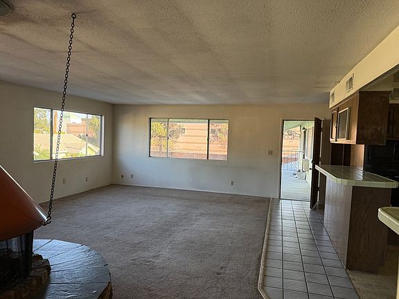 2nd image of 212-218-236-242 W Cypress Ave #393-395-209