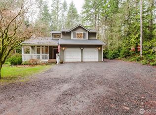 20265 Robin Lane NE, Suquamish, WA 98392