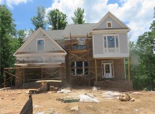 5882 Heritage Rdg, Flowery Branch, GA 30542