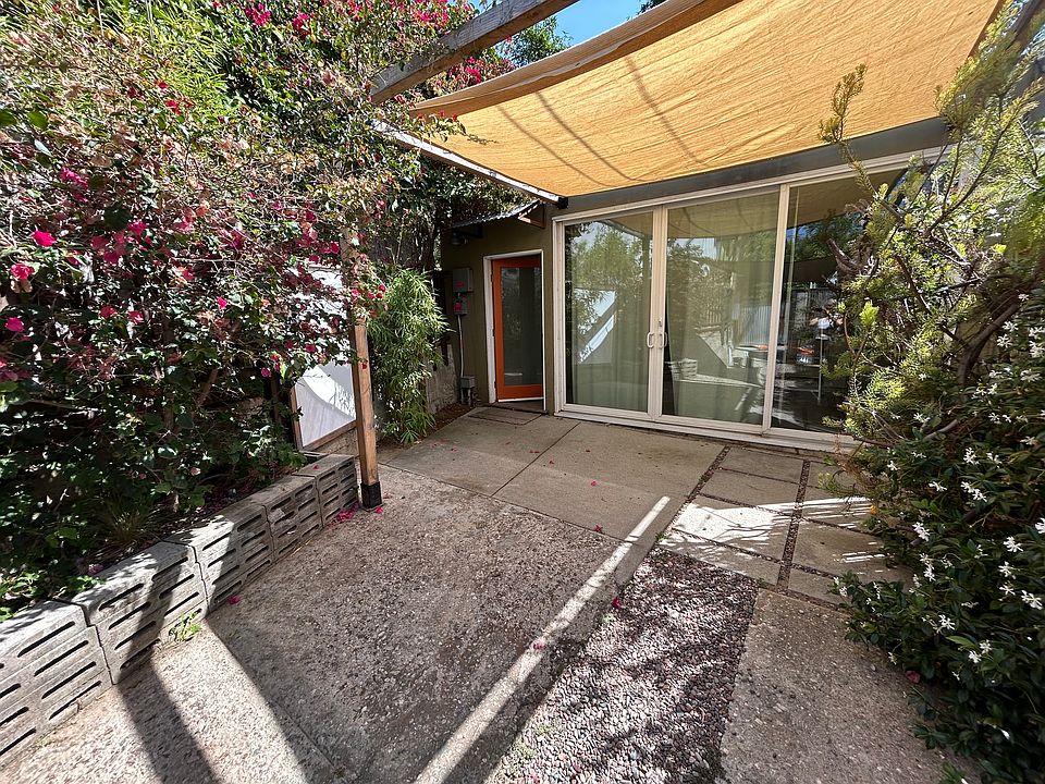 1st image of 1561 Parmer Ave