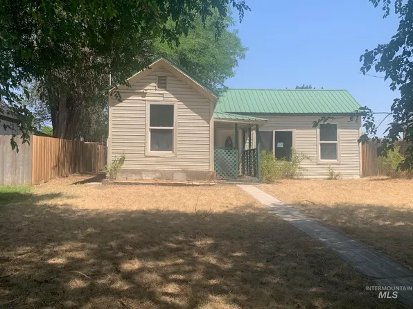 414 N Birch St, Shoshone, ID 83352