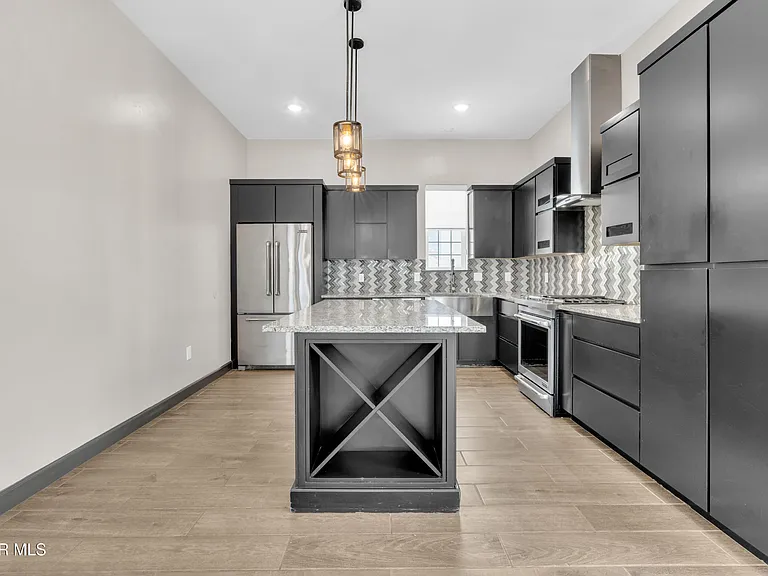 461 Vin Benicarlo Pl — Photo 15