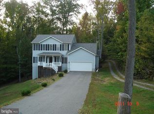 8320 Colfax Dr, King George, VA 22485