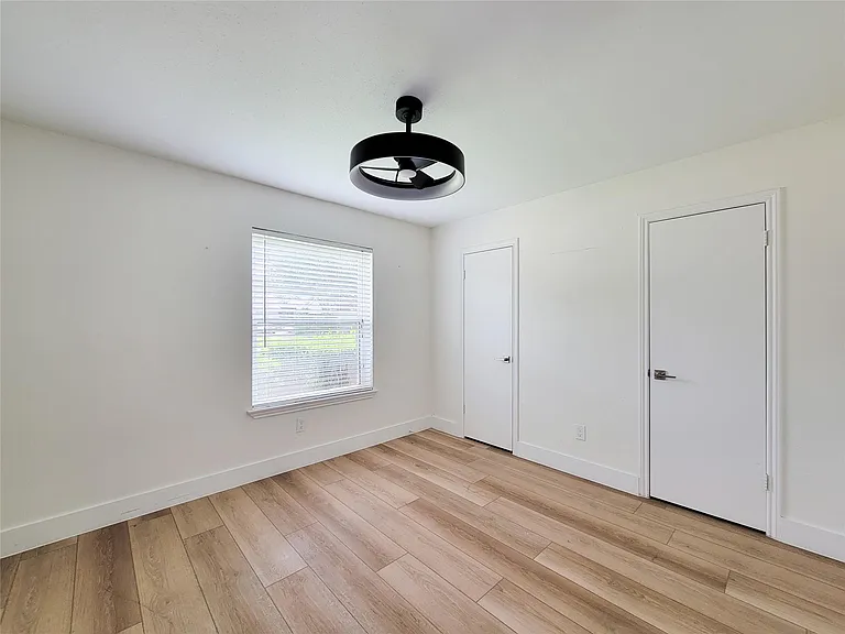 8103 Wind Forest Dr — Photo 21