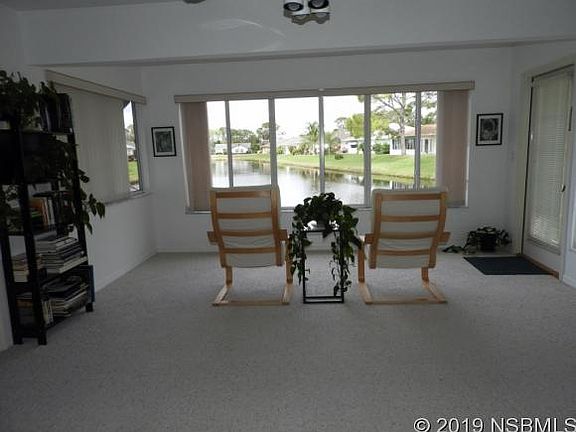 4th image of 241 Golf Club Dr