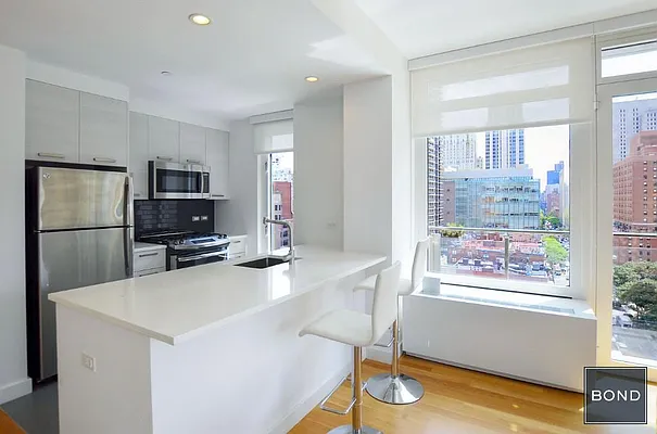 Rented by Bond New York | media 5