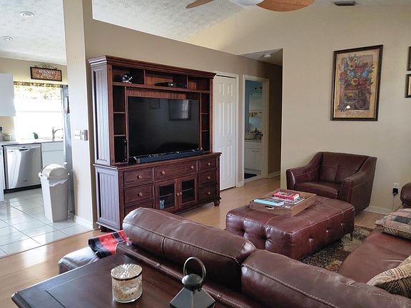 Home For Sale In Port Saint Lucie