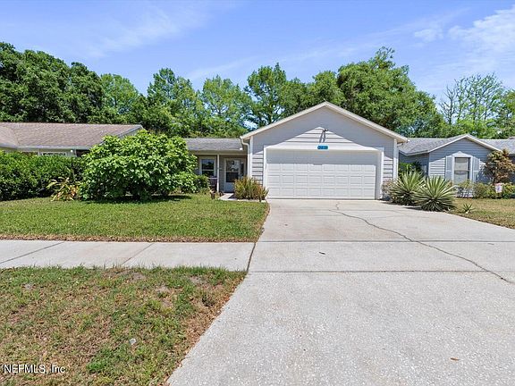 4th image of 3818 LONG GROVE Lane