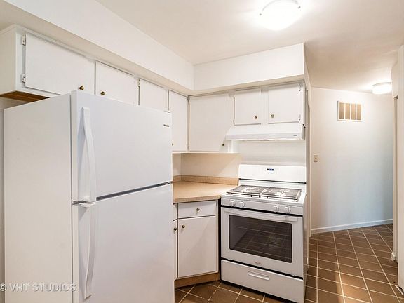 5th image of 2305 N Enlund Dr Unit 1
