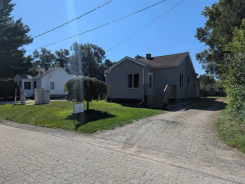 28 Willman St SE Photo 1