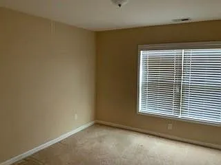 1335 Hampton Oaks Dr — Photo 14