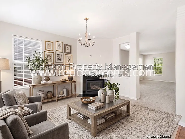 13340 Golden Gate Dr E — Photo 2
