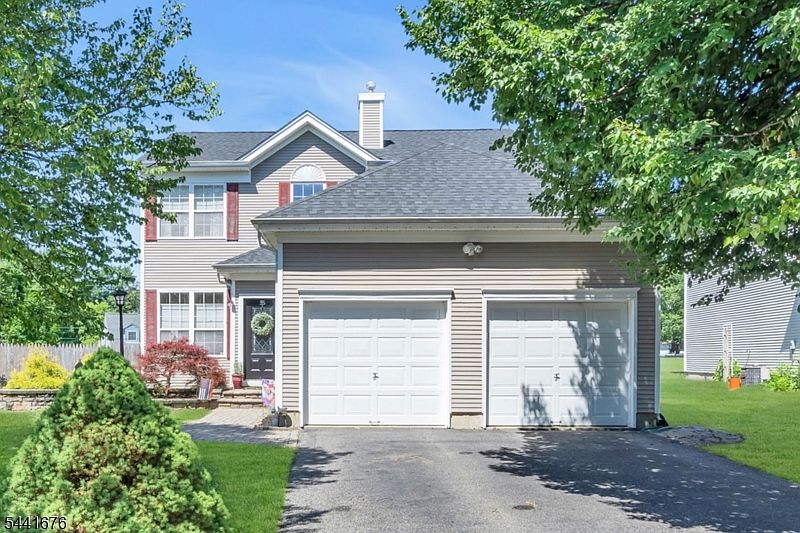 1st image of 35 Musky Ridge Dr