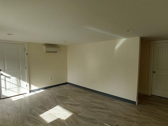 Living room (ground floor)