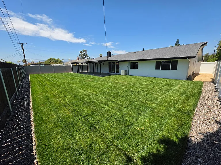 920 Coronado Dr — Photo 24
