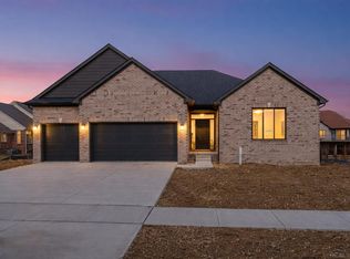 1073 Williamson Cir, Pontiac, MI
