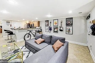 38 Q St NE #B — Photo 3